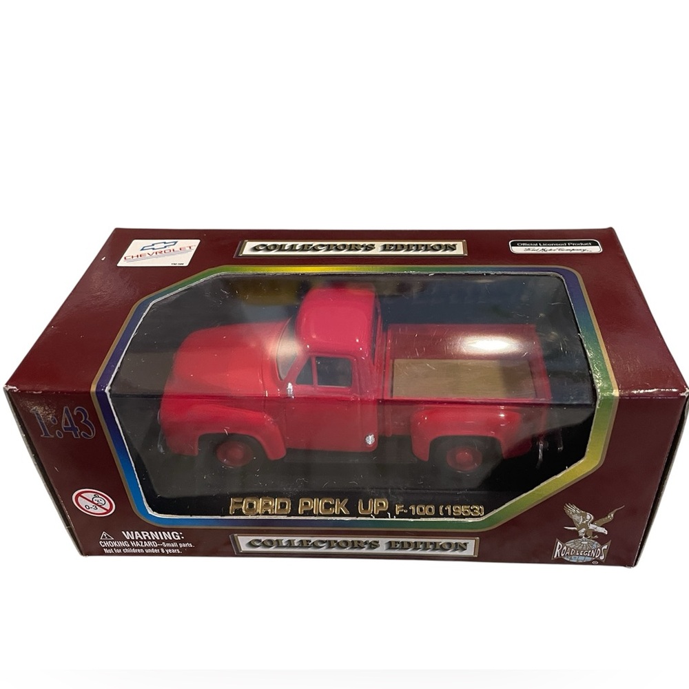 Road Legends Collector's Edition 94243 1:43 Red 1953 Ford F100 Pickup Truck NEW